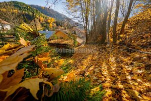 Tajuplná záhrada s jazierkom a banským potôčikom, 1927 m2, Špania Doli — foto 5