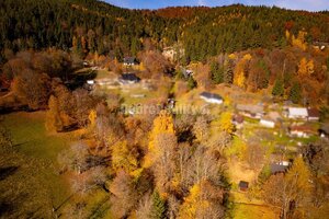 Tajuplná záhrada s jazierkom a banským potôčikom, 1927 m2, Špania Doli — foto 7