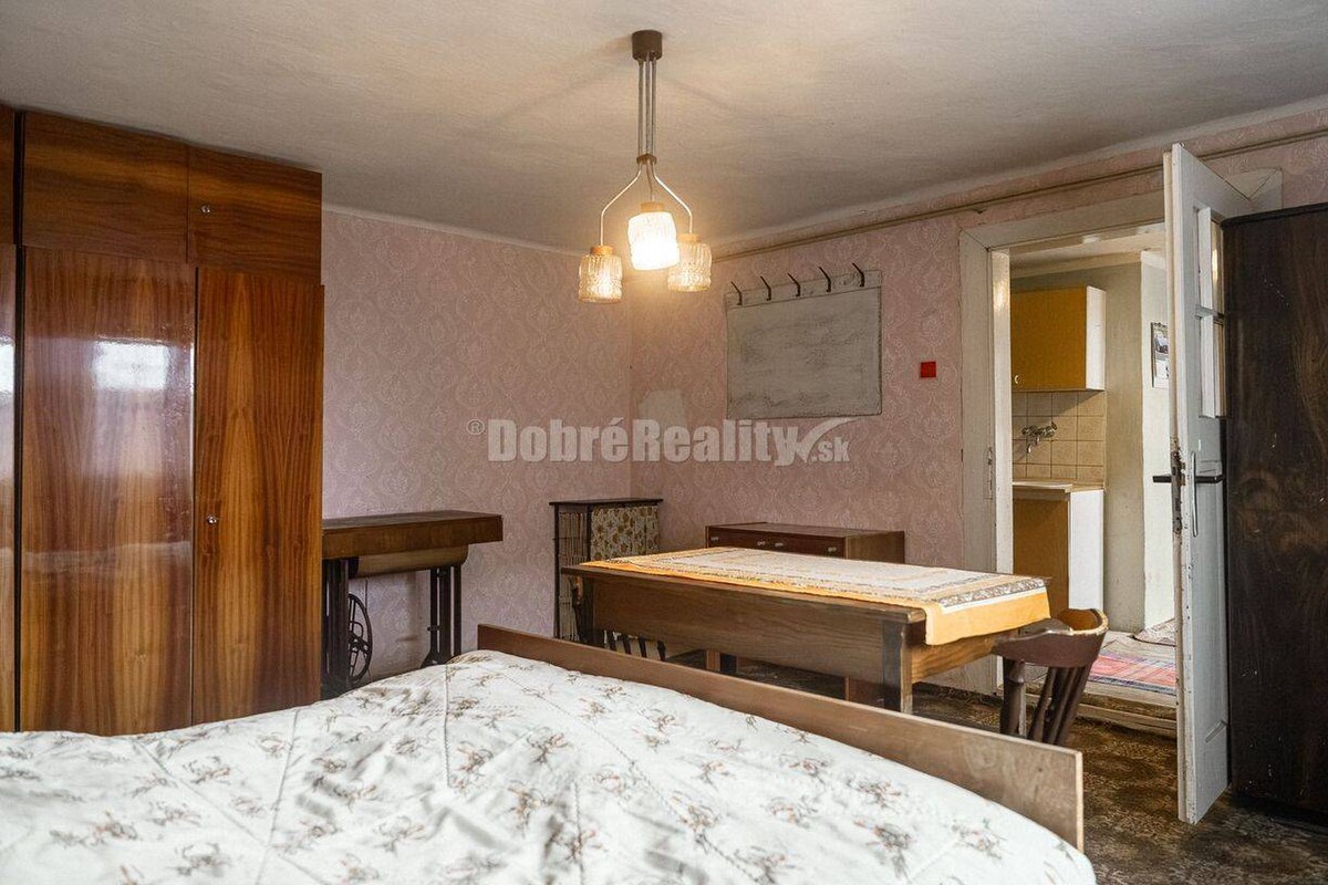 PREDAJ: Drevenica pri Ždiarskom potoku s príjemnou verandou, 135 m2, P — foto 12