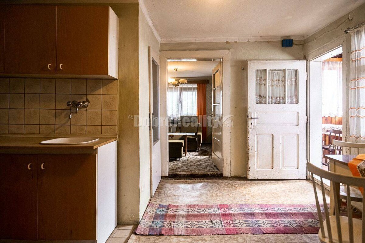 PREDAJ: Drevenica pri Ždiarskom potoku s príjemnou verandou, 135 m2, P — foto 5