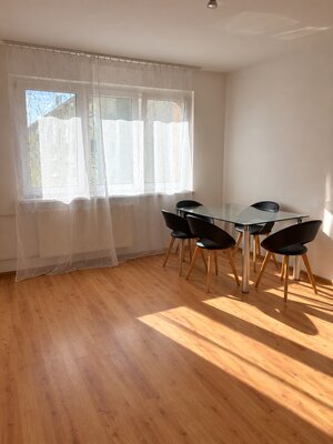 2-IZBOVÝ BYT S BALKÓNOM A VÝŤAHOM V KOMÁRNE – KOŠICKÁ ULICA — foto 6