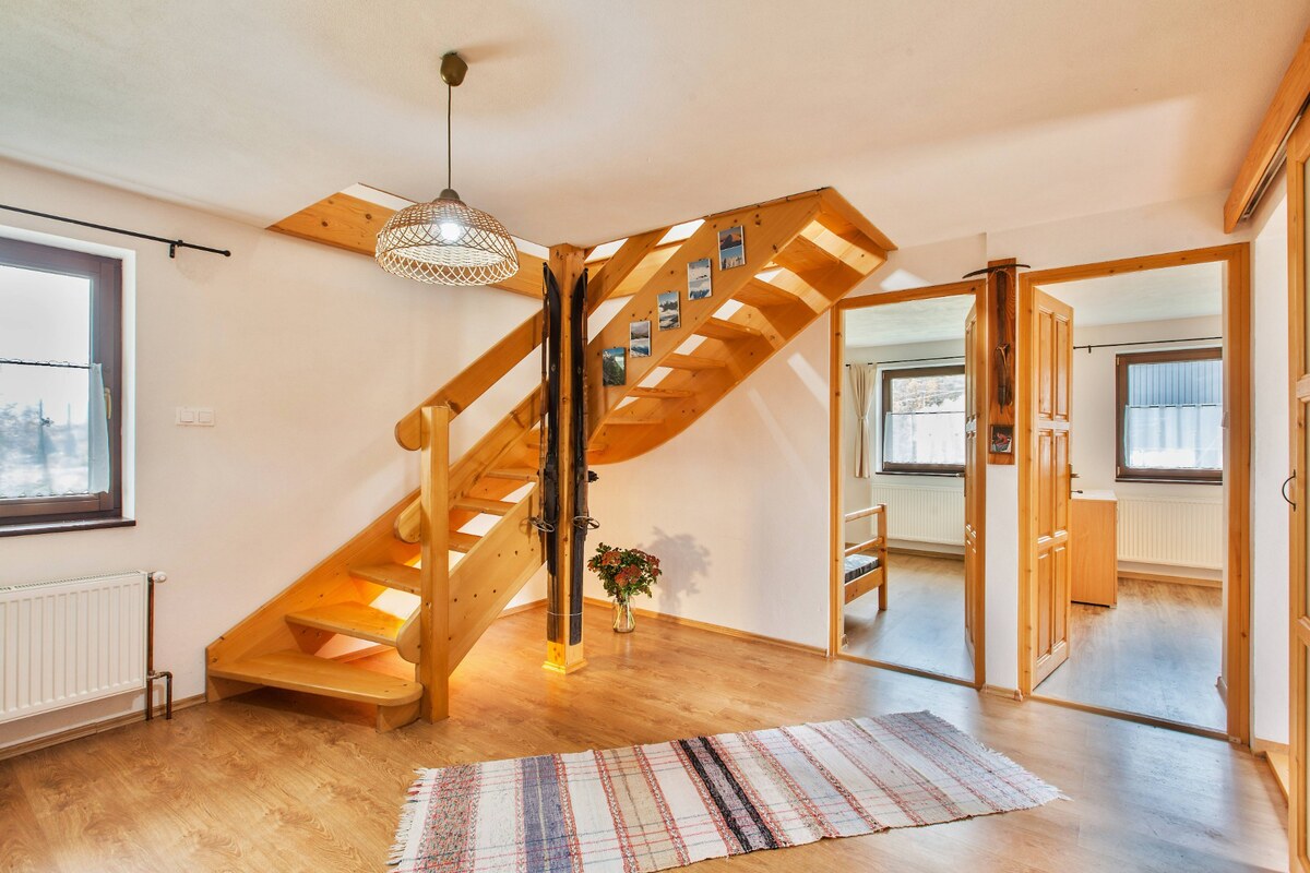Rodinný dom v horách, 2 samostatné obytné časti, 252 m2, Horná Lehota — foto 21