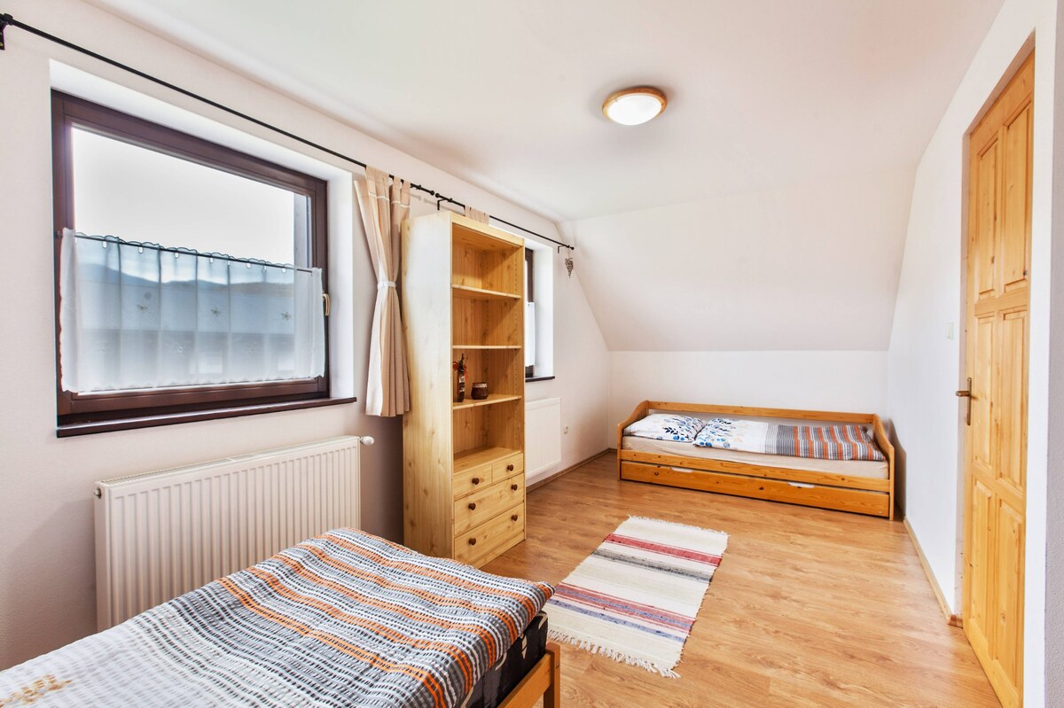 Rodinný dom v horách, 2 samostatné obytné časti, 252 m2, Horná Lehota — foto 26