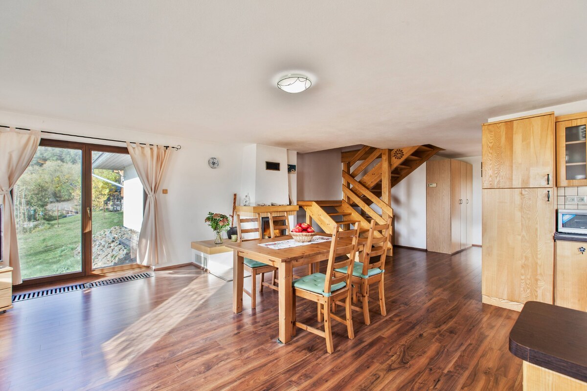 Rodinný dom v horách, 2 samostatné obytné časti, 252 m2, Horná Lehota — foto 7