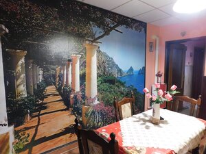 Priestranný a zateplený 5-izbový rodinný dom vo Dvoroch nad Žitavou. — foto 8