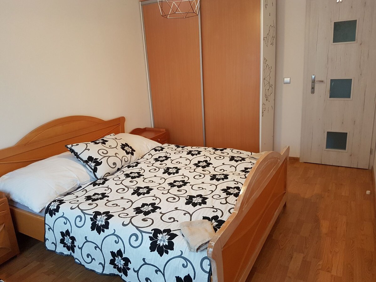PRENÁJOM: 3-izbový byt v najbezpečnejšej a rodinnej lokalite Prievidze — foto 5