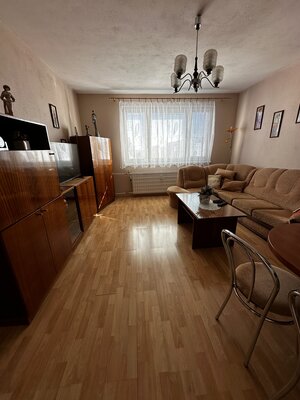Na predaj 3-izbový byt — foto 2
