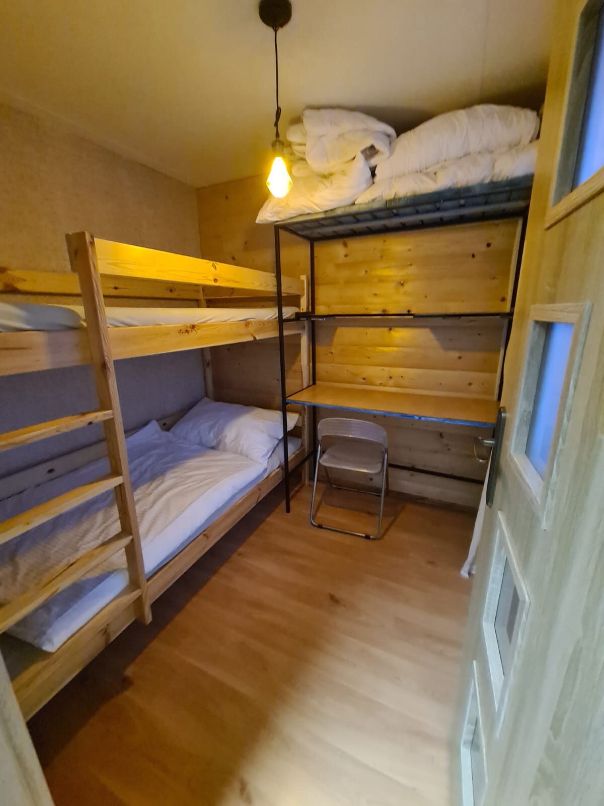 PRENÁJOM 5 - izbový obytný dom + garáž — foto 7