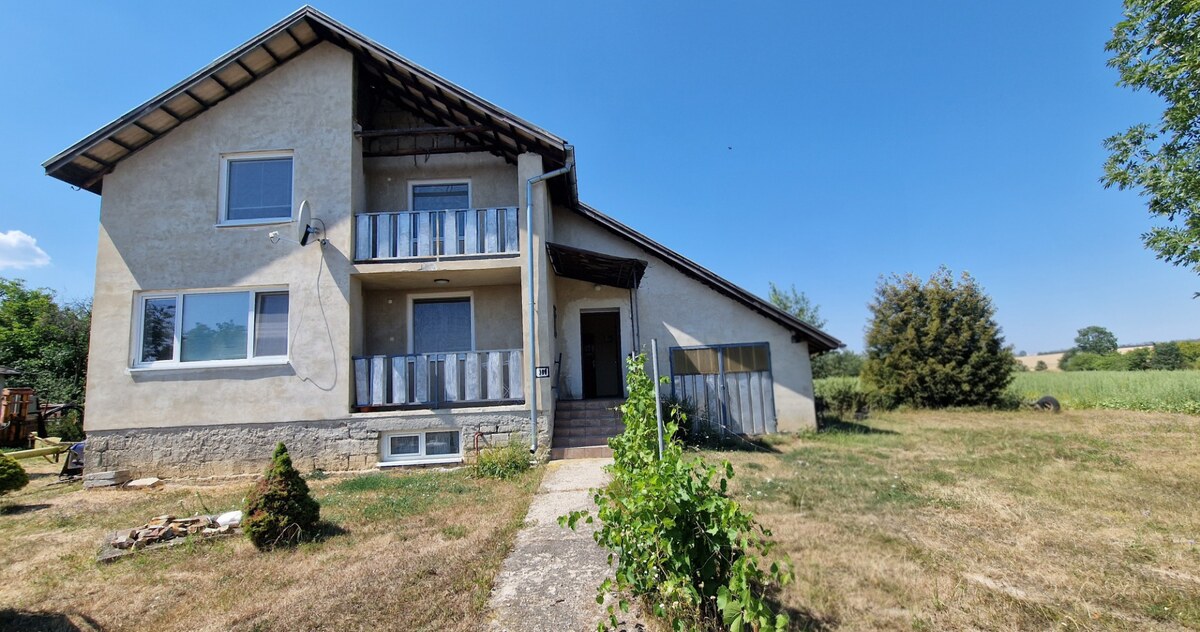Na predaj dvojpodlažný rodinný dom v obci Kazimír, okres Trebišov — foto 2