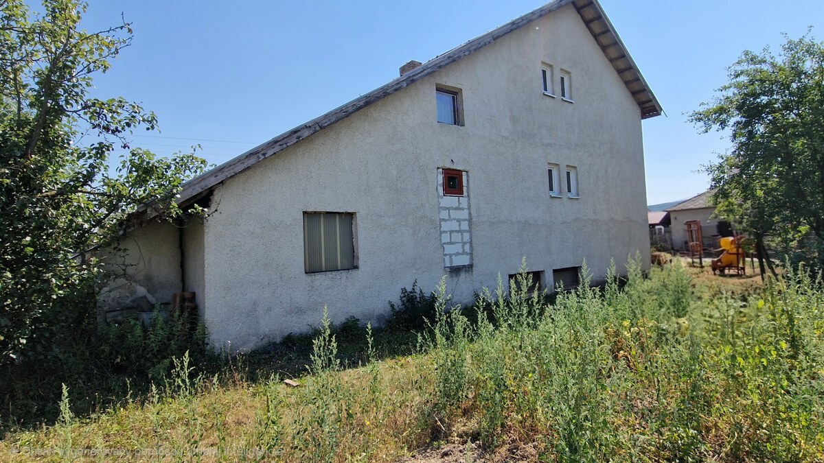 Na predaj dvojpodlažný rodinný dom v obci Kazimír, okres Trebišov — foto 5