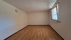 Prízemný rodinný dom s veľkým pozemkom v srdci Tokaja — foto 4
