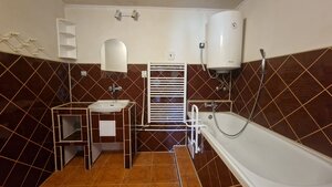 Prízemný rodinný dom s veľkým pozemkom v srdci Tokaja — foto 8