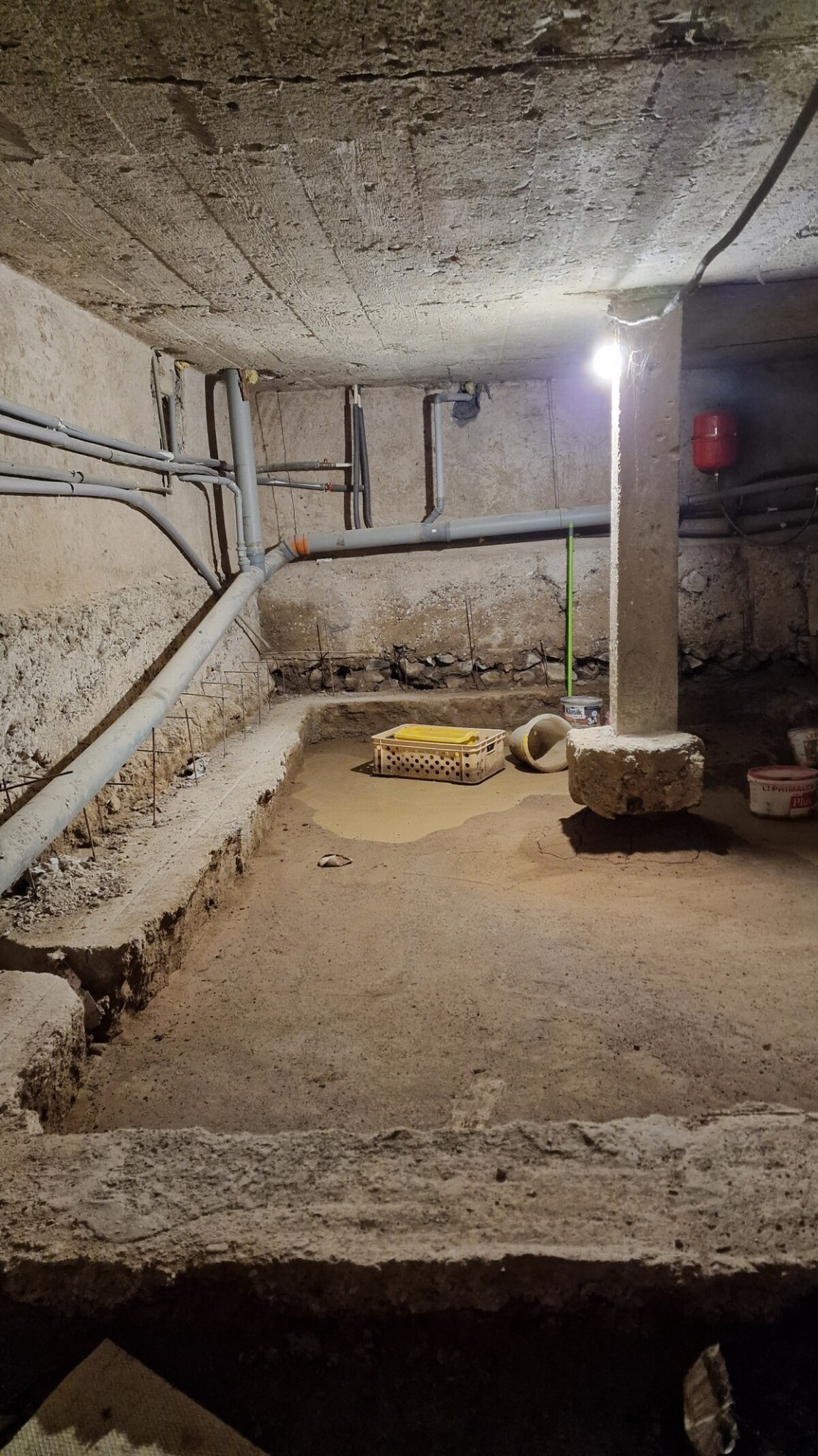 Rodinný dom s veľkorysou prístavbou v obci Parchovany — foto 15