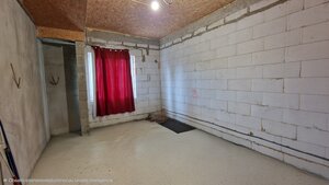 Rodinný dom s veľkorysou prístavbou v obci Parchovany — foto 13