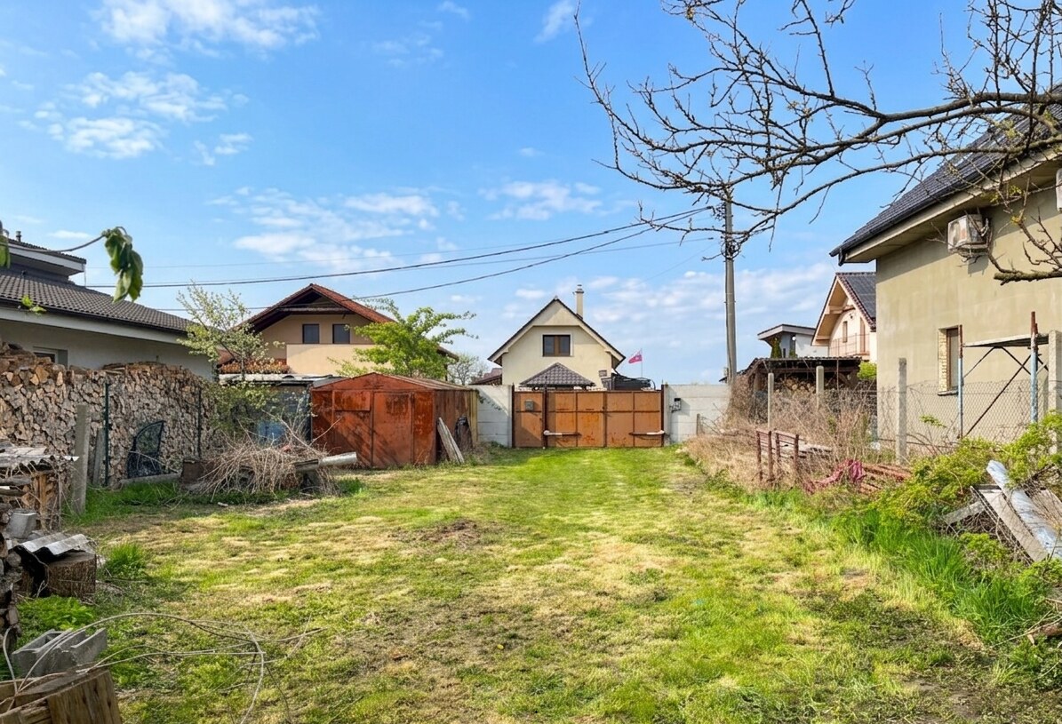 Stavebný pozemok so záhradným domčekom, Jablonové — foto 3