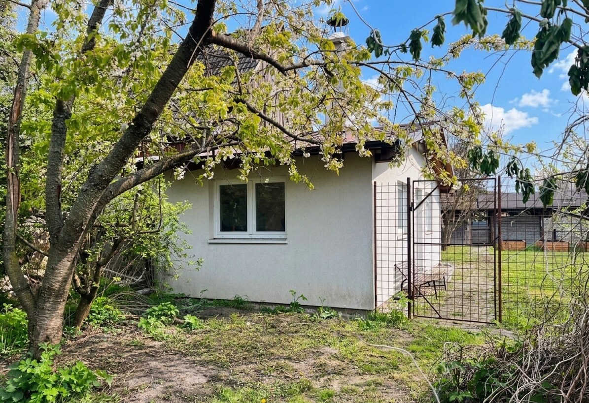Stavebný pozemok so záhradným domčekom, Jablonové — foto 8