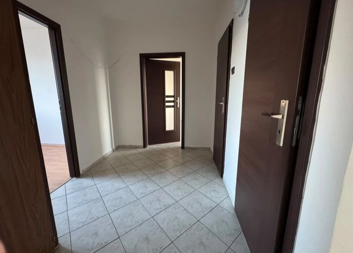 4- izbový byt na  Nejedlého ulici — foto 10