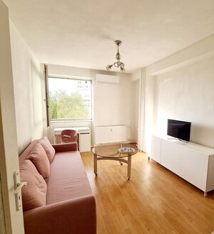 2- izbový byt na  ulici Stavbárska — foto 1