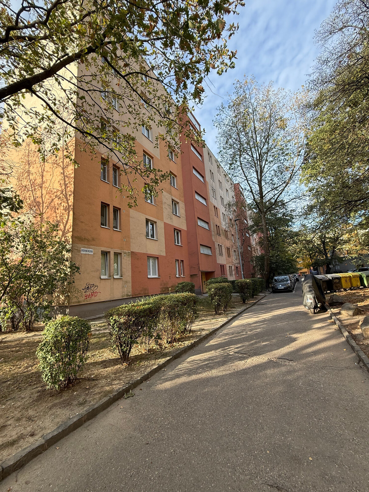 3,5-izbový byt s loggiou – Bratislava - Ružinov / Rovníková ulica — foto 11