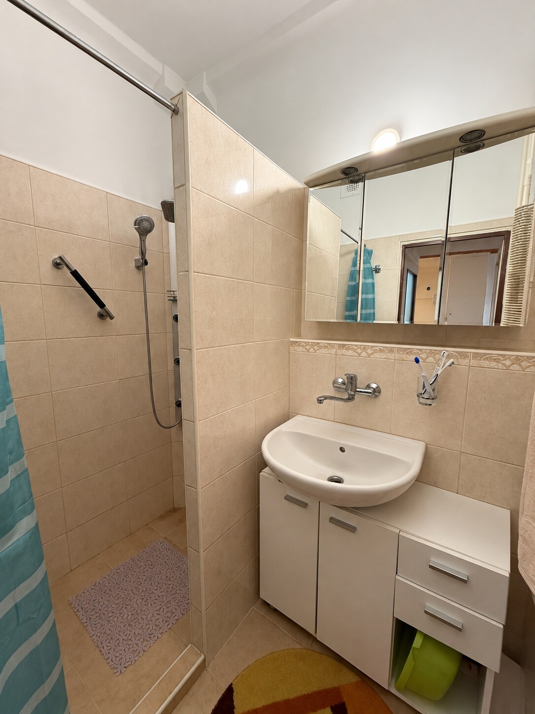 3,5-izbový byt s loggiou – Bratislava - Ružinov / Rovníková ulica — foto 8