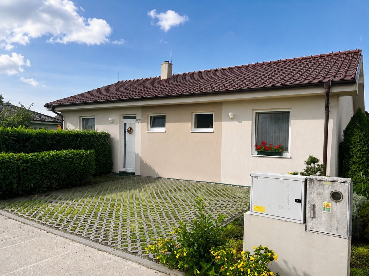 Moderný samostatne stojaci 4-izbový bungalov, Láb okres Malacky — foto 18
