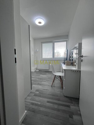 2-izbový byt s priestrannou lodžiou v bytovom dome - Vlčie hrdlo, BA — foto 5