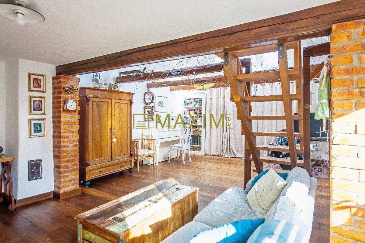 TOP - Okúzlujúci dom, zariadený vo vintage štýle s jedinečným pozemkom — foto 2