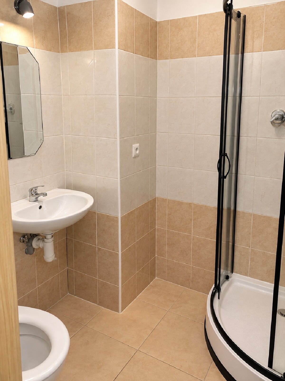 TOP Garsónka Malacky/Pezinská,skvelá poloha na bývanie aj investíciu — foto 4
