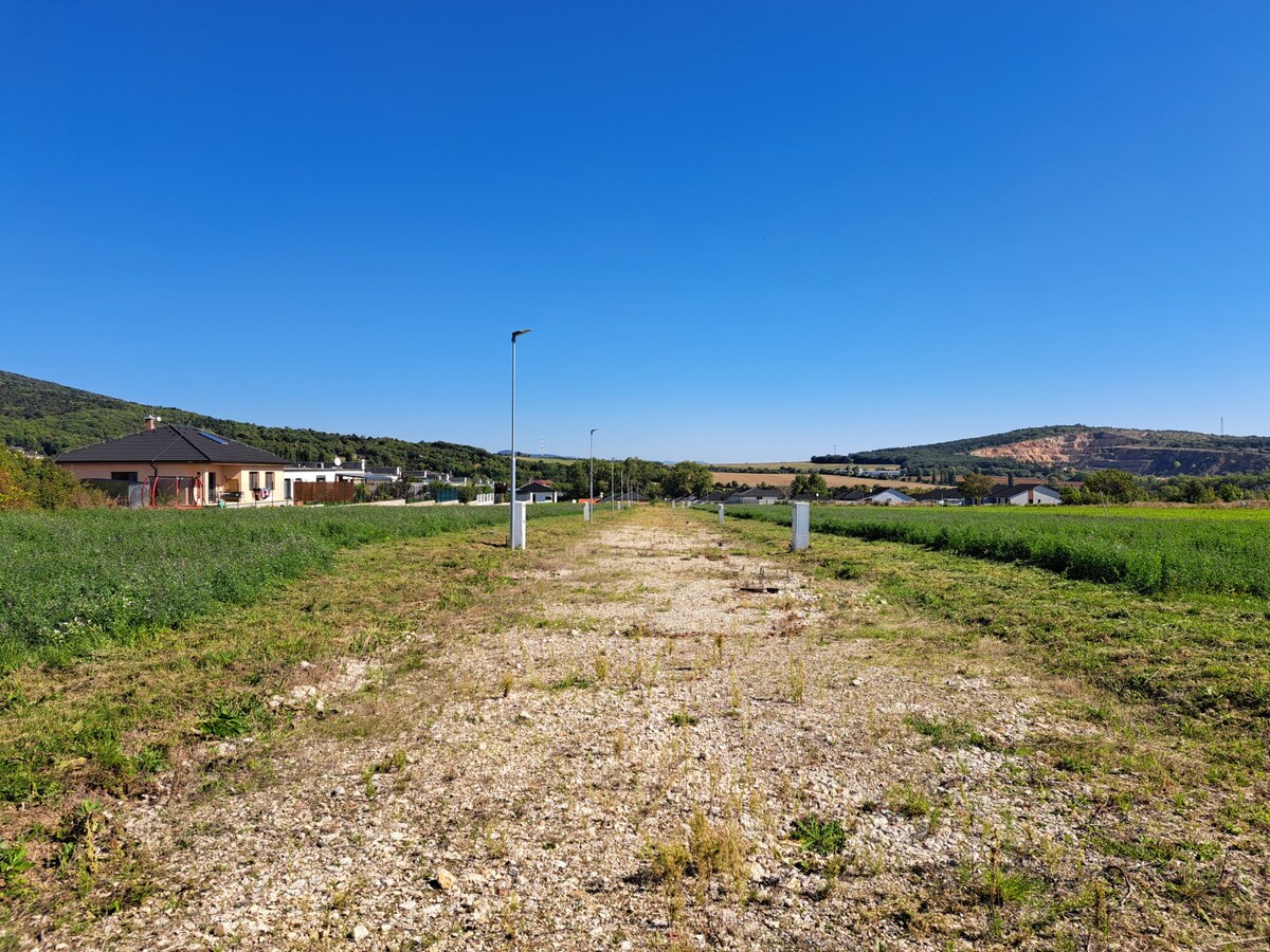 14 stavebných pozemkov v Štitároch s výhľadom na Žibricu — foto 2
