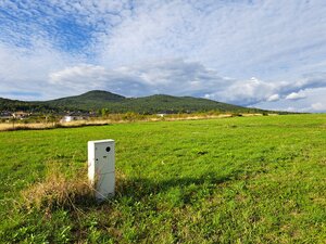 Stavebný pozemok 673 m2 v Štitároch s výhľadom na Zobor i Žibricu — foto 2