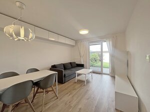 Rodinný dom v obci Láb, kľudná slepá ulica — foto 3