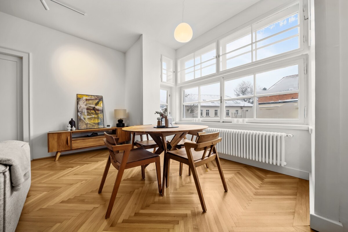 V historickom centre Bratislavy 5 izbový byt na ul. Palisády v BA — foto 2