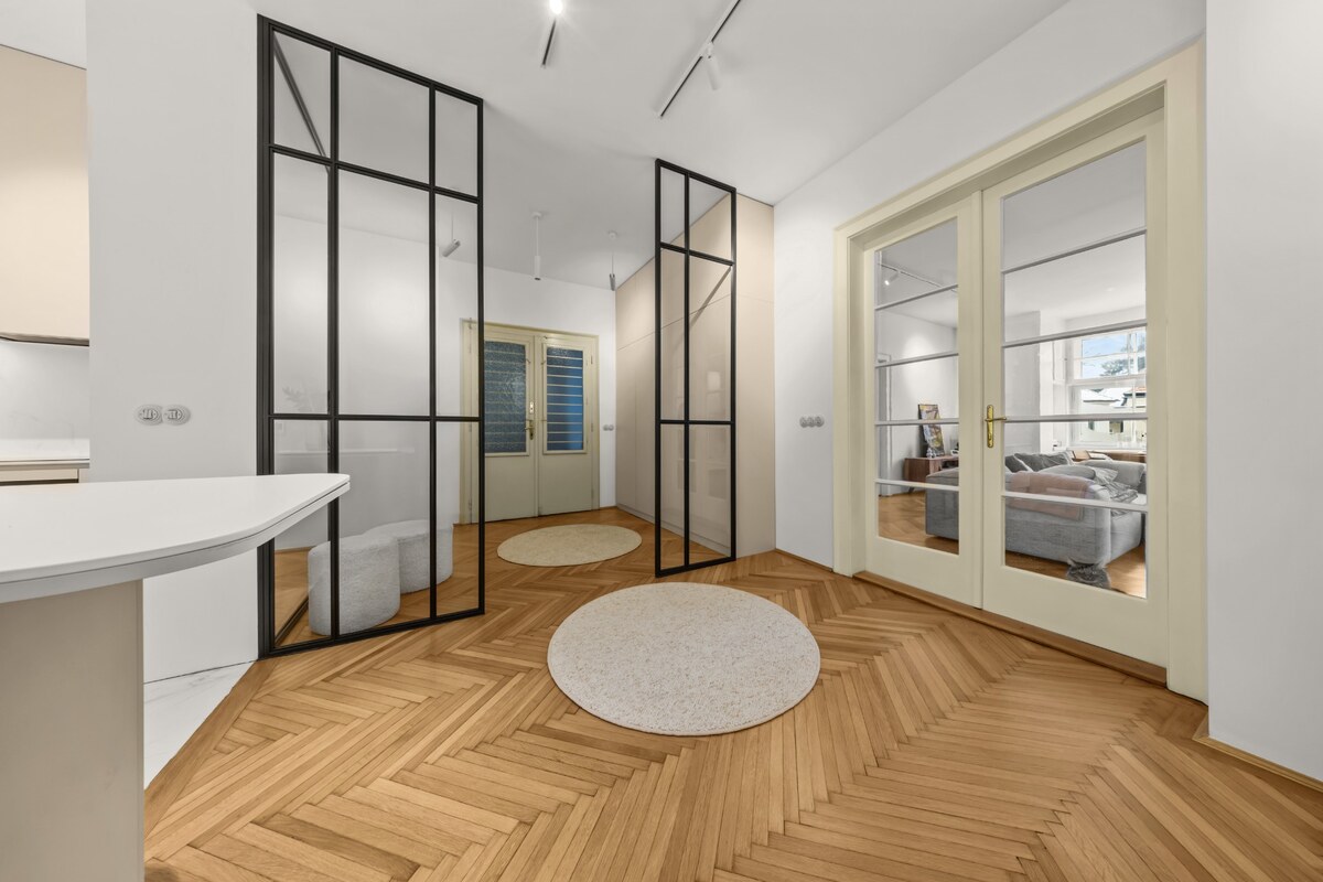 V historickom centre Bratislavy 5 izbový byt na ul. Palisády v BA — foto 6