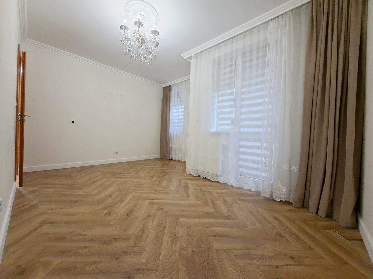 S garážovým státím a záhradkou 3 izbový byt na ul. Široká v Bratislave — foto 6