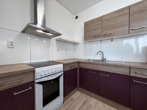 Garsónka v tehlovom dome - Andrusovova ul. / Petržalka — foto 1