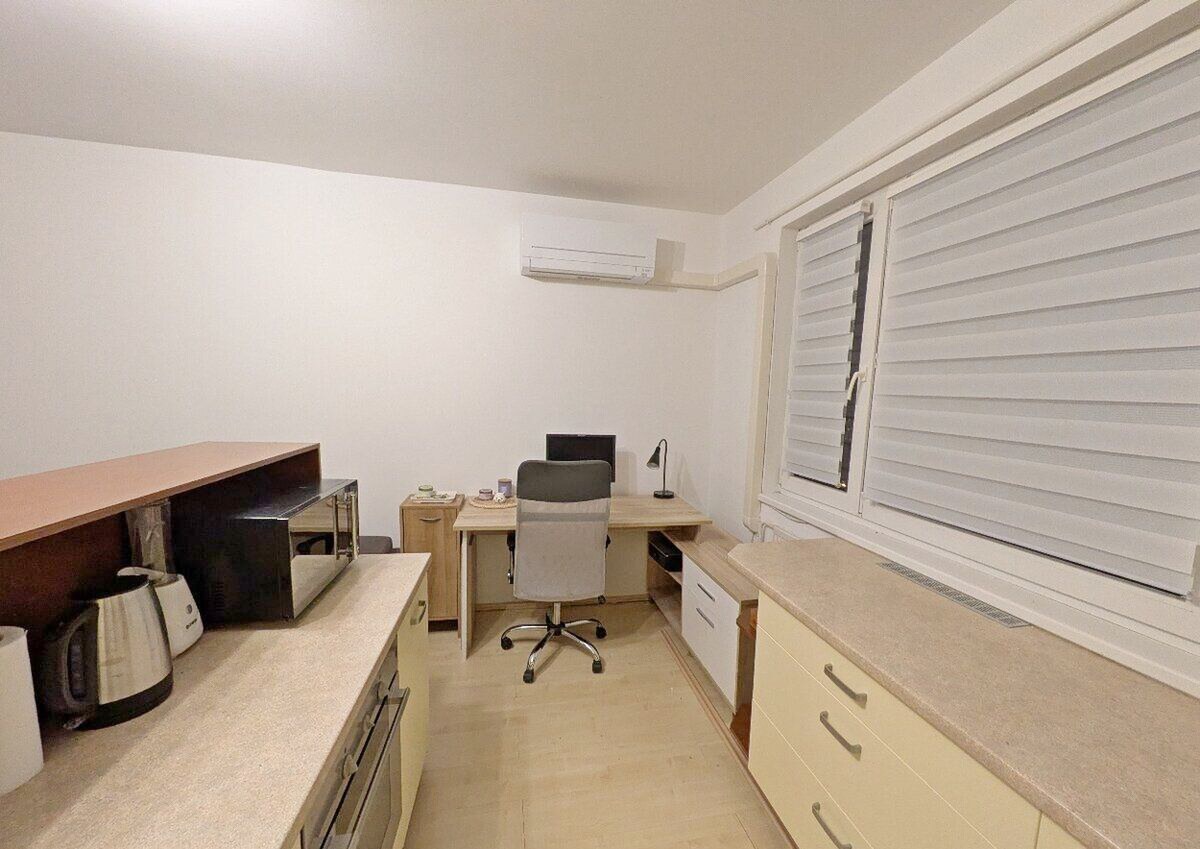 4 izbový prerobený na 2 samostatné byt. jednotky, Wolkrova — foto 11