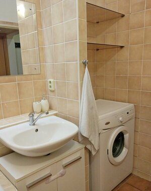 4 izbový prerobený na 2 samostatné byt. jednotky, Wolkrova — foto 15