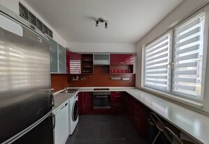 4 izbový prerobený na 2 samostatné byt. jednotky, Wolkrova — foto 4