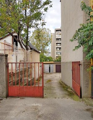 PREDAJ - Garáž s pozemkom na Prešovskej ulici — foto 1