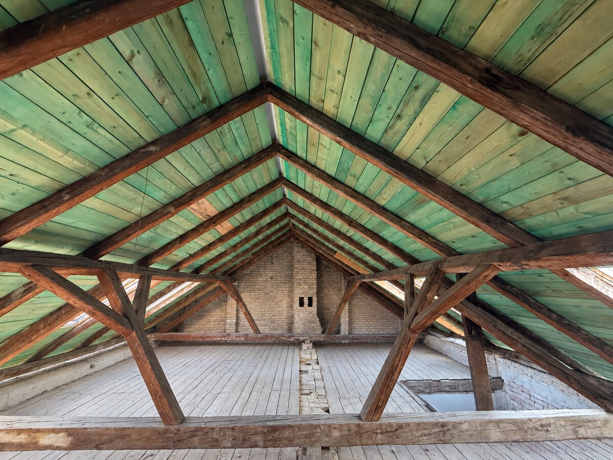 VÝNIMOČNÁ PRÍLEŽITOSŤ | RODINNÝ DOM S POTENCIÁLOM | KLINCOVÁ ULICA — foto 14