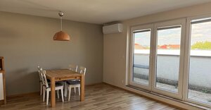 2- izbový byt na  Roľníckej ulici — foto 1