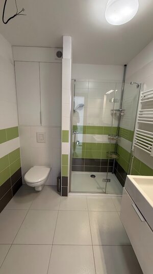 2- izbový byt na  Roľníckej ulici — foto 7