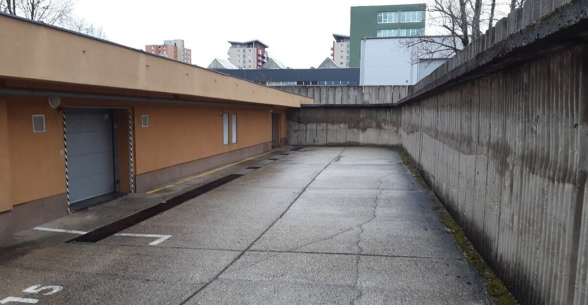 Garáž na  Sekurisovej ulici — foto 3
