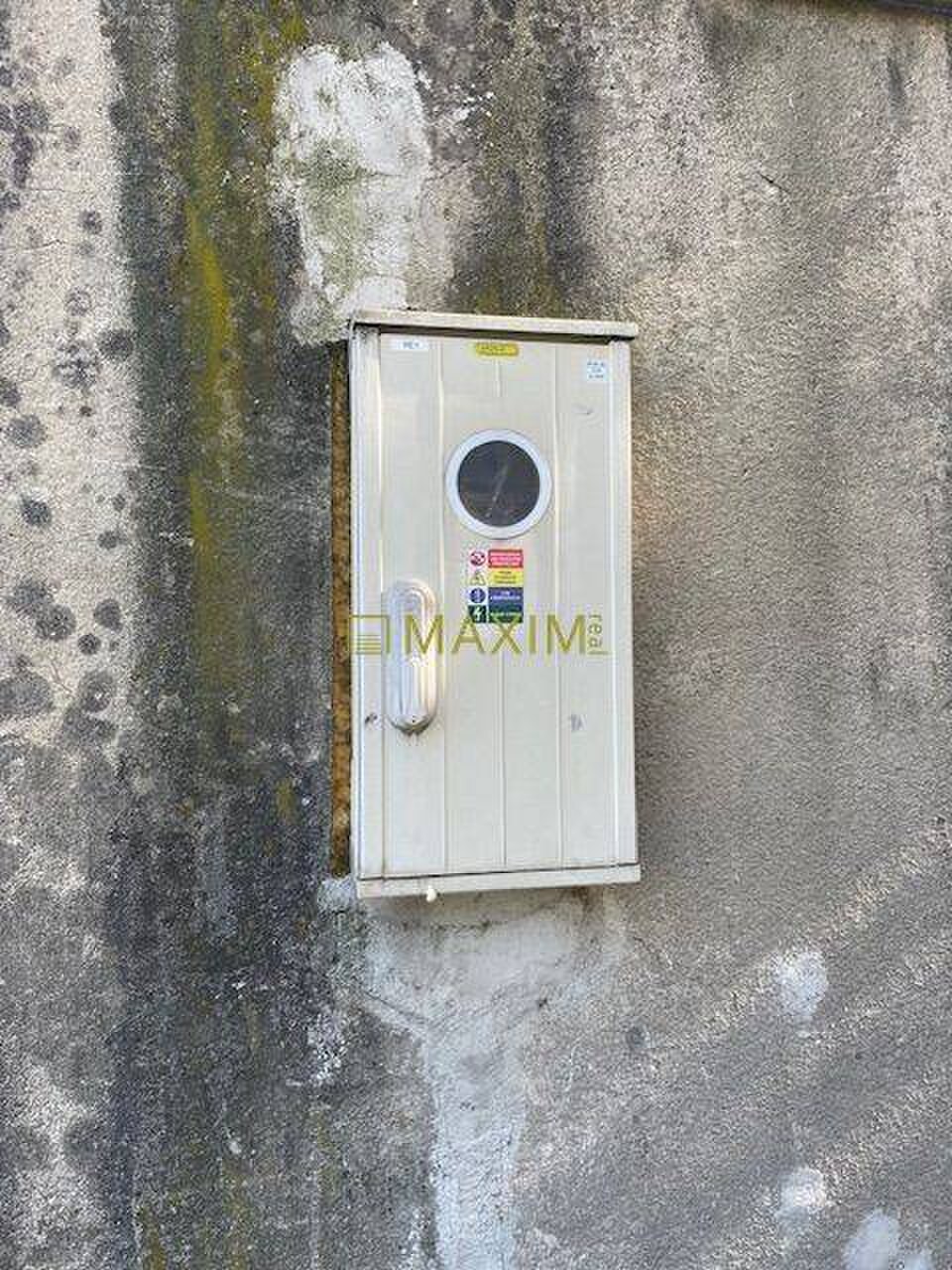 Garáž s nabíjaním pre elektromobil a montážnou jamou na Astronomickej — foto 5