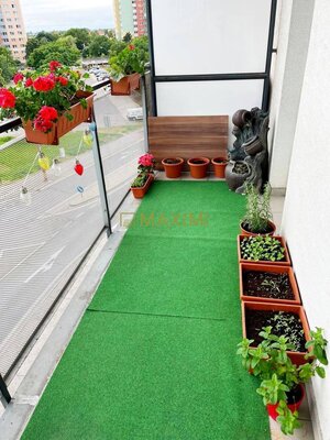 Veľký, slnečný a priestranný 3-izbový byt — foto 13
