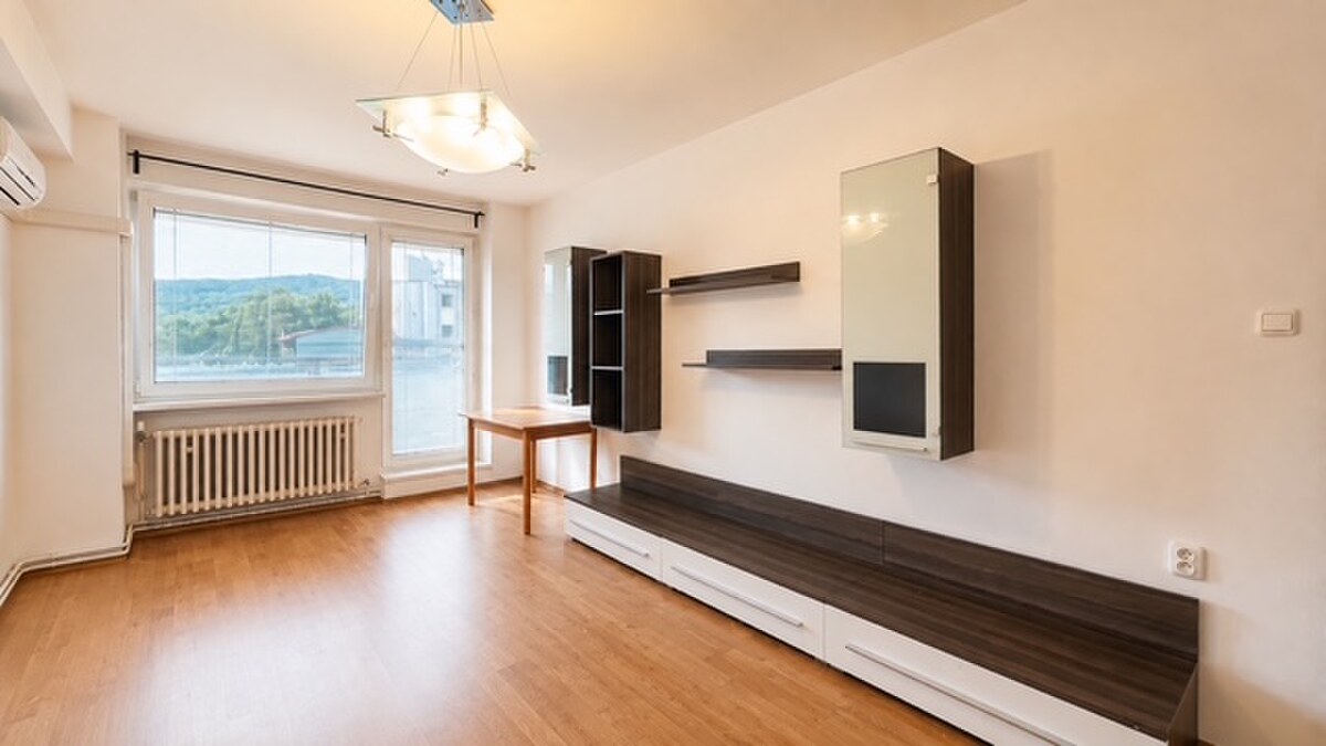 Pet friendly 3-izbový byt s klimatizáciou, loggiou na Nobelovej — foto 3