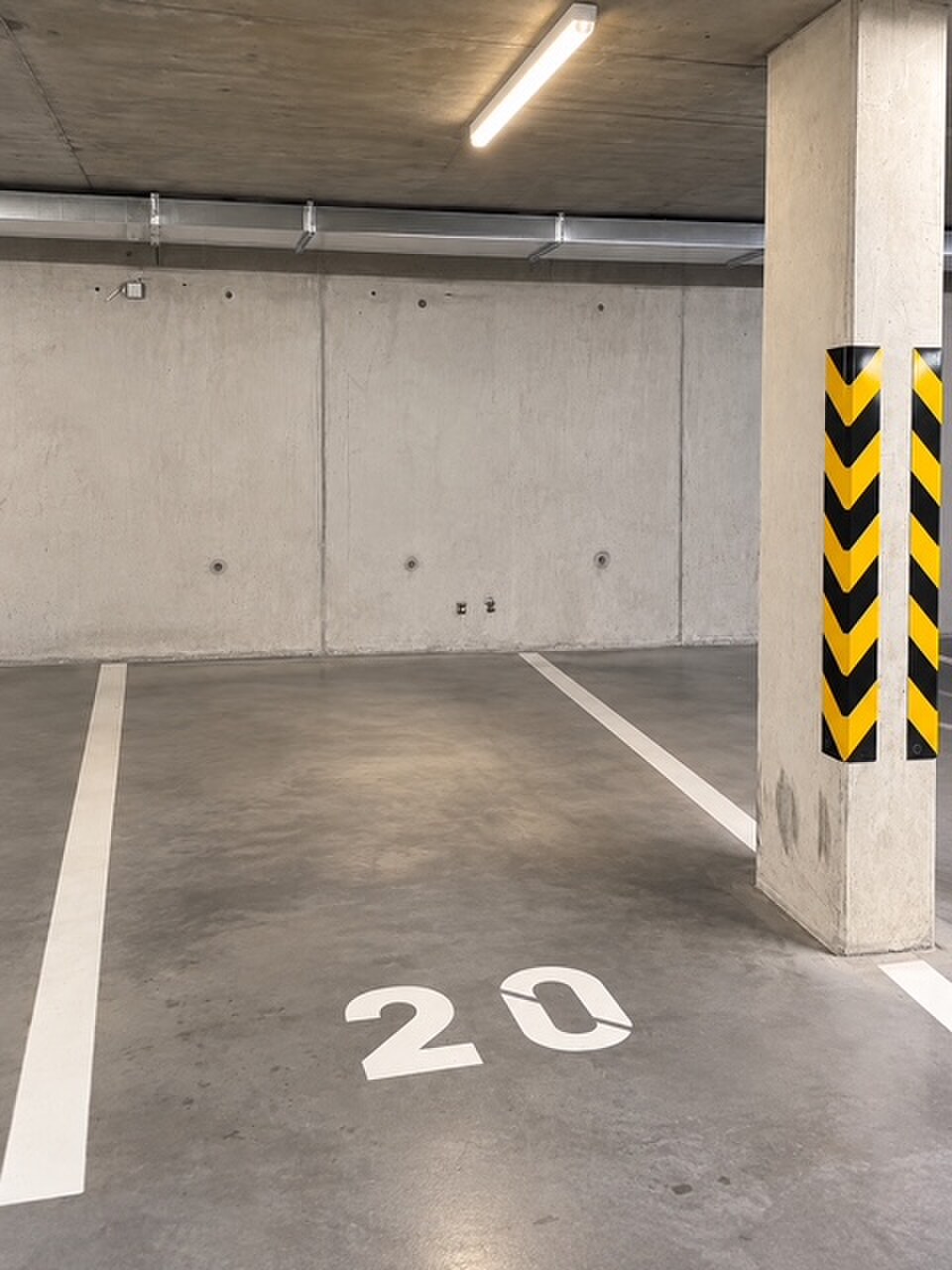 Kvalitne zariadený 2-izbový byt s loggiou, pivnič. kobkou, parkovaním — foto 16