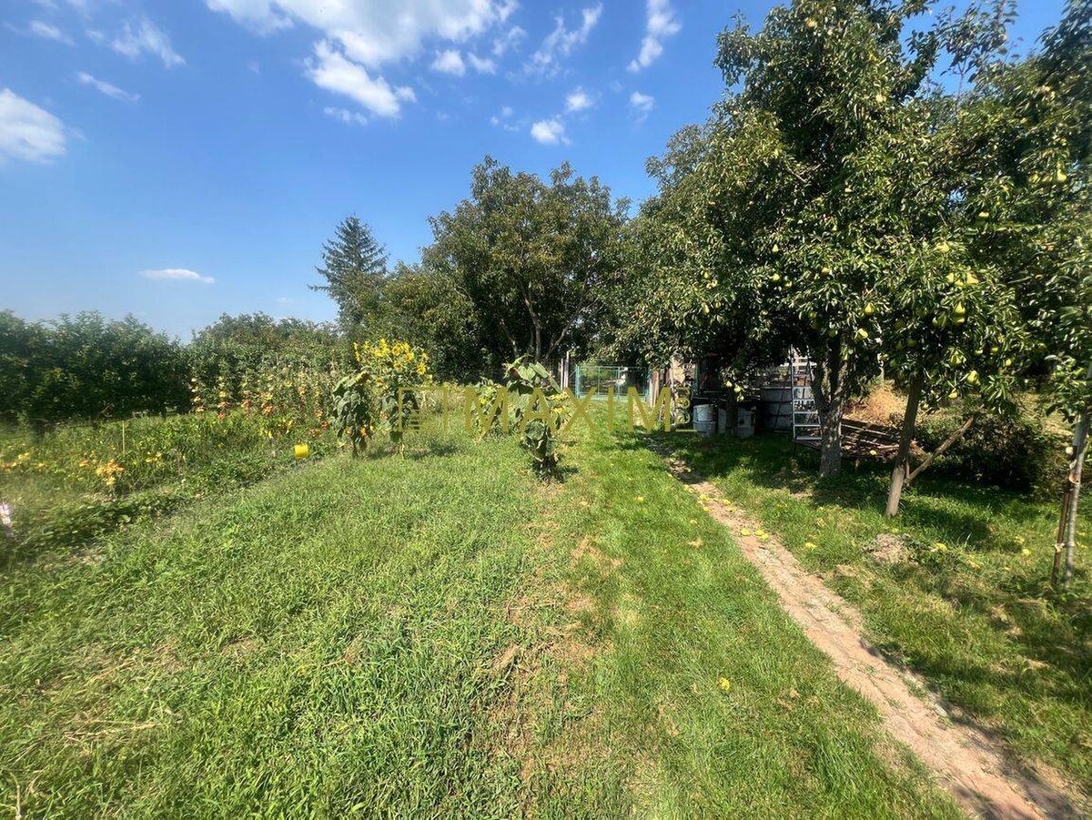 Pekný 3 izbový rodinný dom s veľkým pozemkom v Prievaloch — foto 8