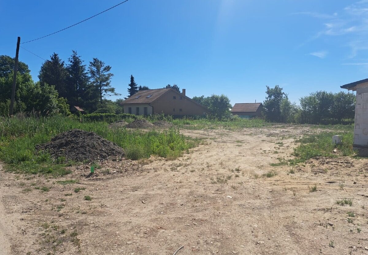 Pozemok v obci Láb — foto 2