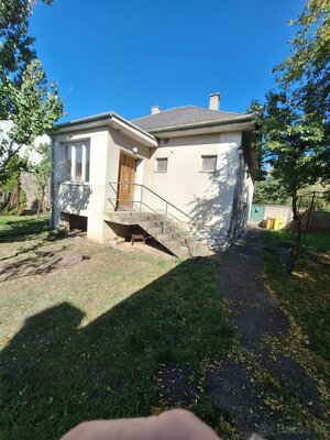 Rodinný dom v Malackách, pozemok 630 m² a výborná lokalita — foto 2